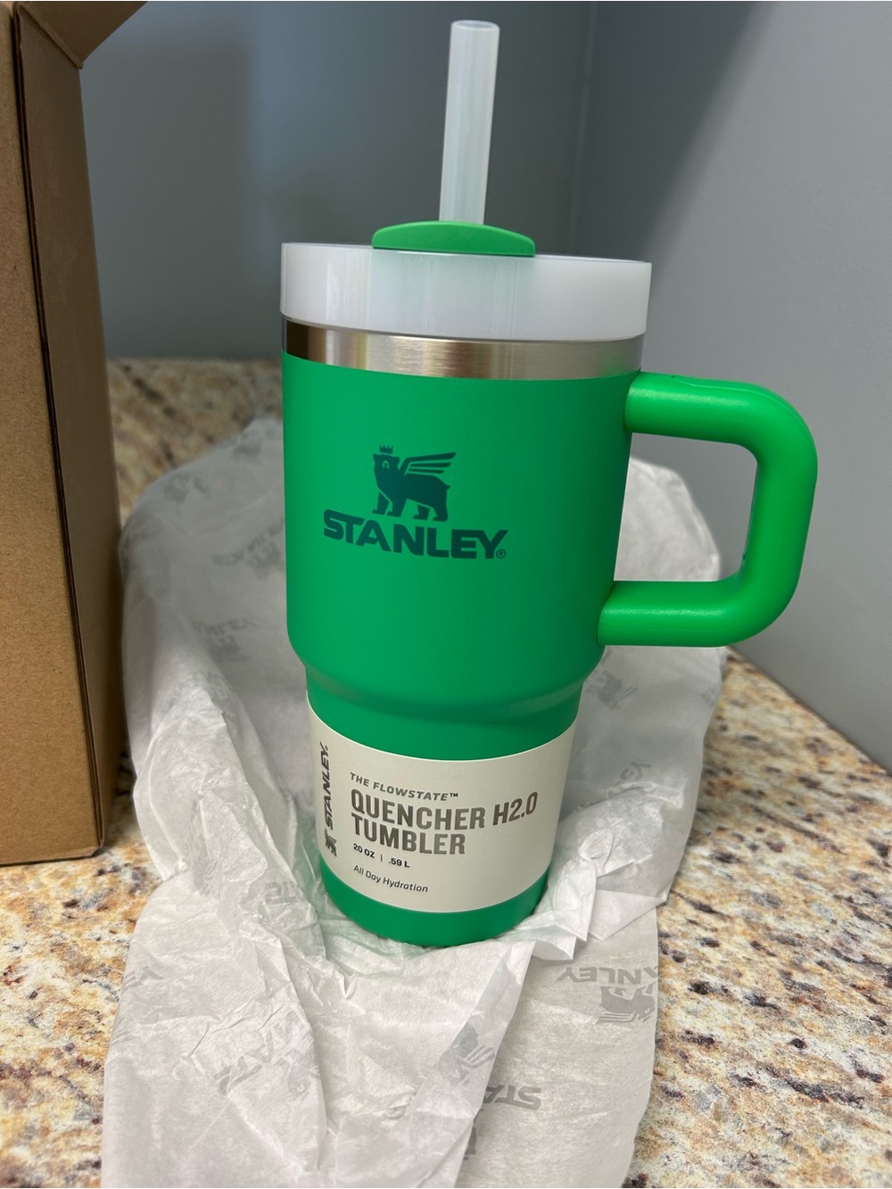 NIB Stanley Quencher H2.0 Tumbler - Green